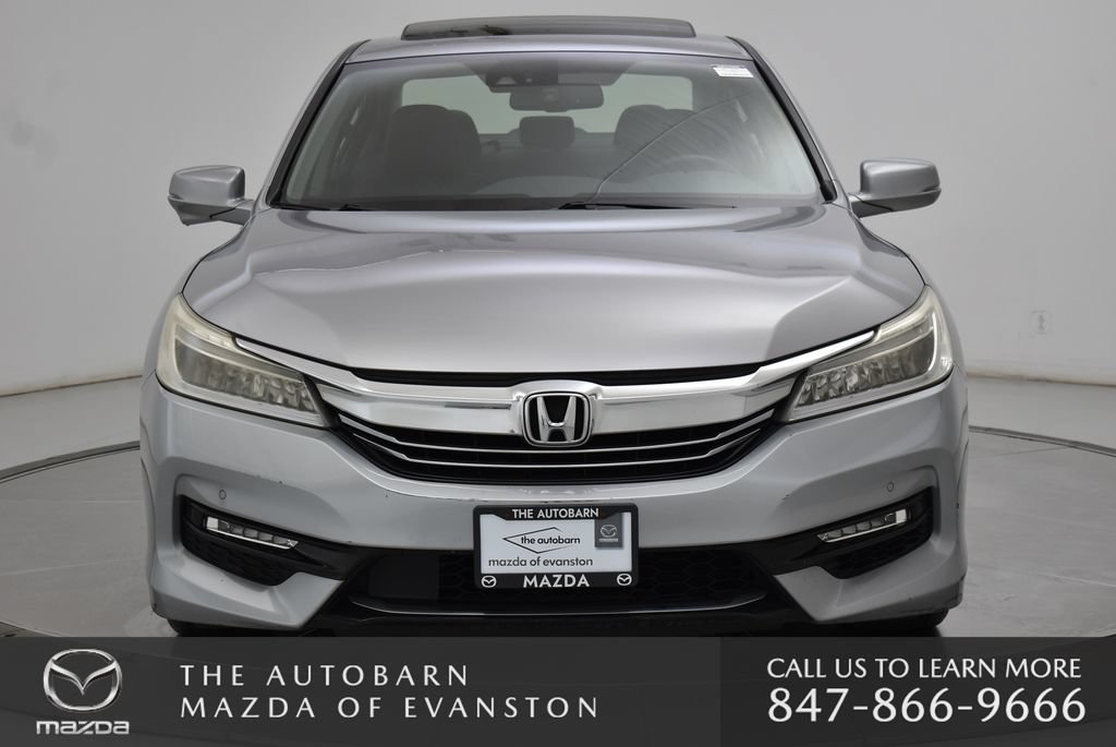 Used 2017 Honda Accord Touring image 13