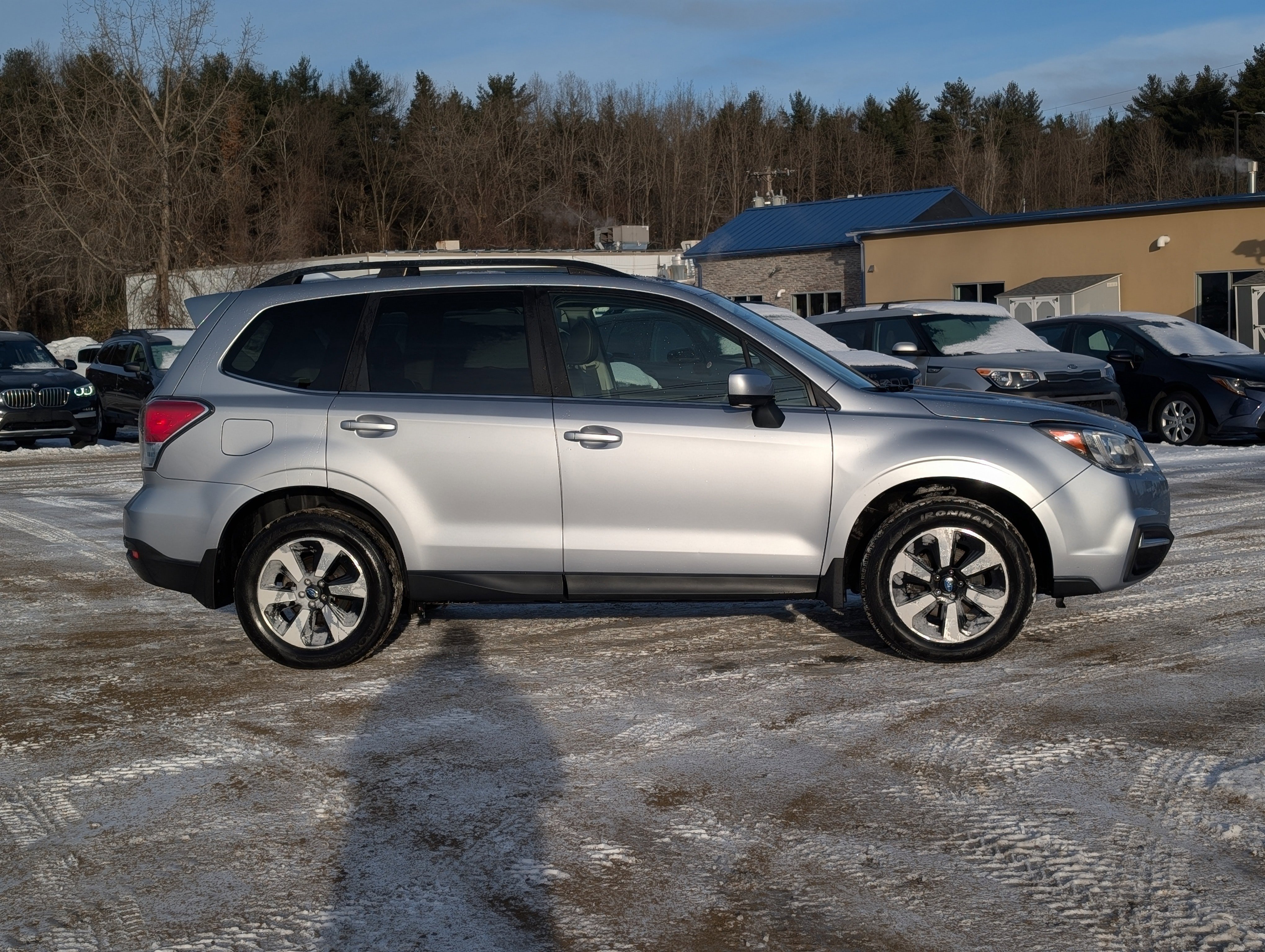Used 2017 Subaru Forester 2.5i Limited image 12