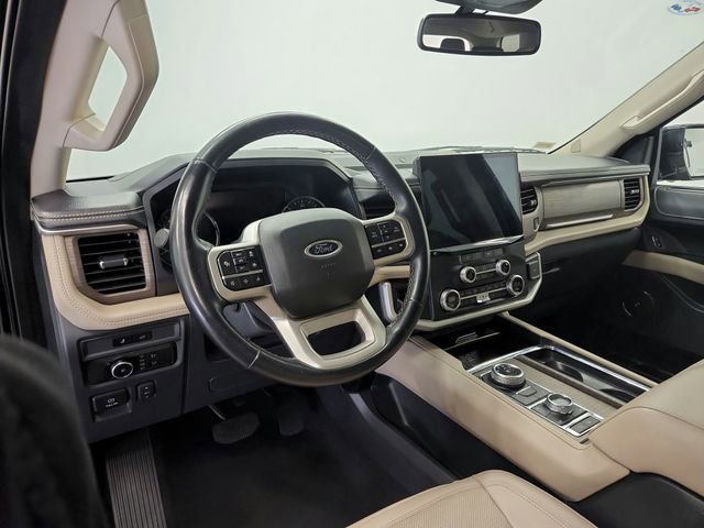 Used 2024 Ford Expedition Limited image 17