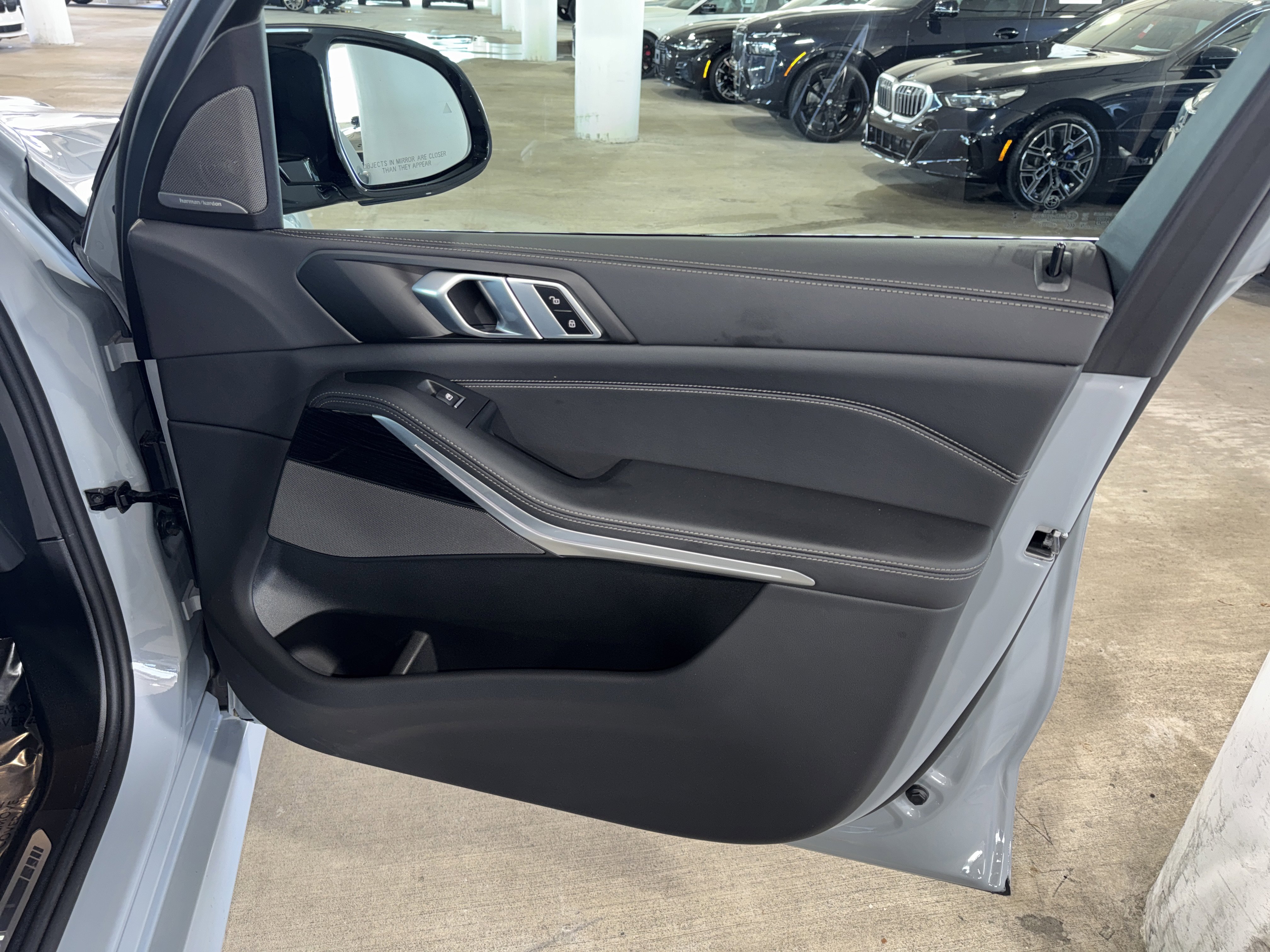 Certified 2025 BMW X5 M60i image 9