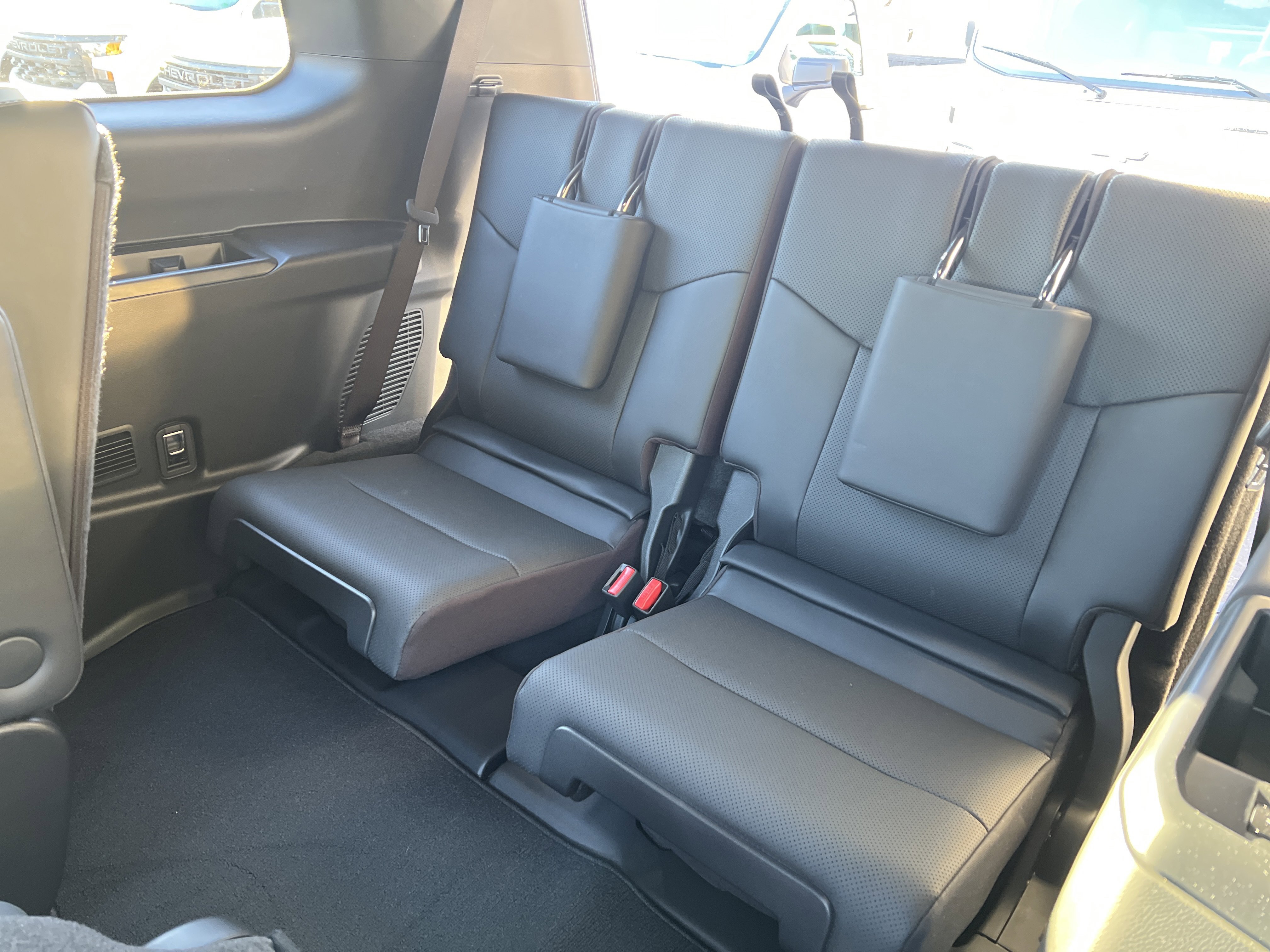 Used 2025 Lexus GX 550 image 32