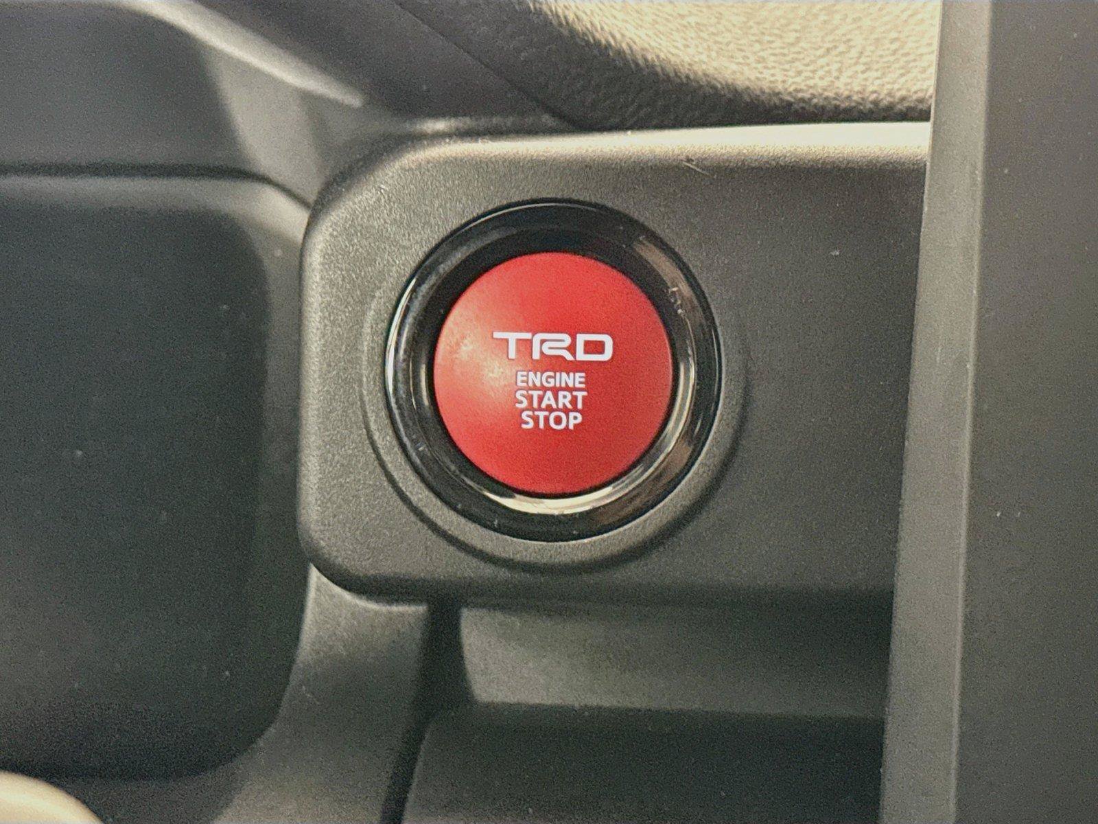 Certified 2025 Toyota 4Runner TRD Off-Road AWD/4WD image 21