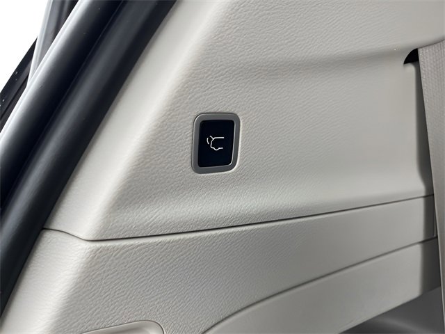 Used 2024 Chrysler Pacifica Touring-L image 67