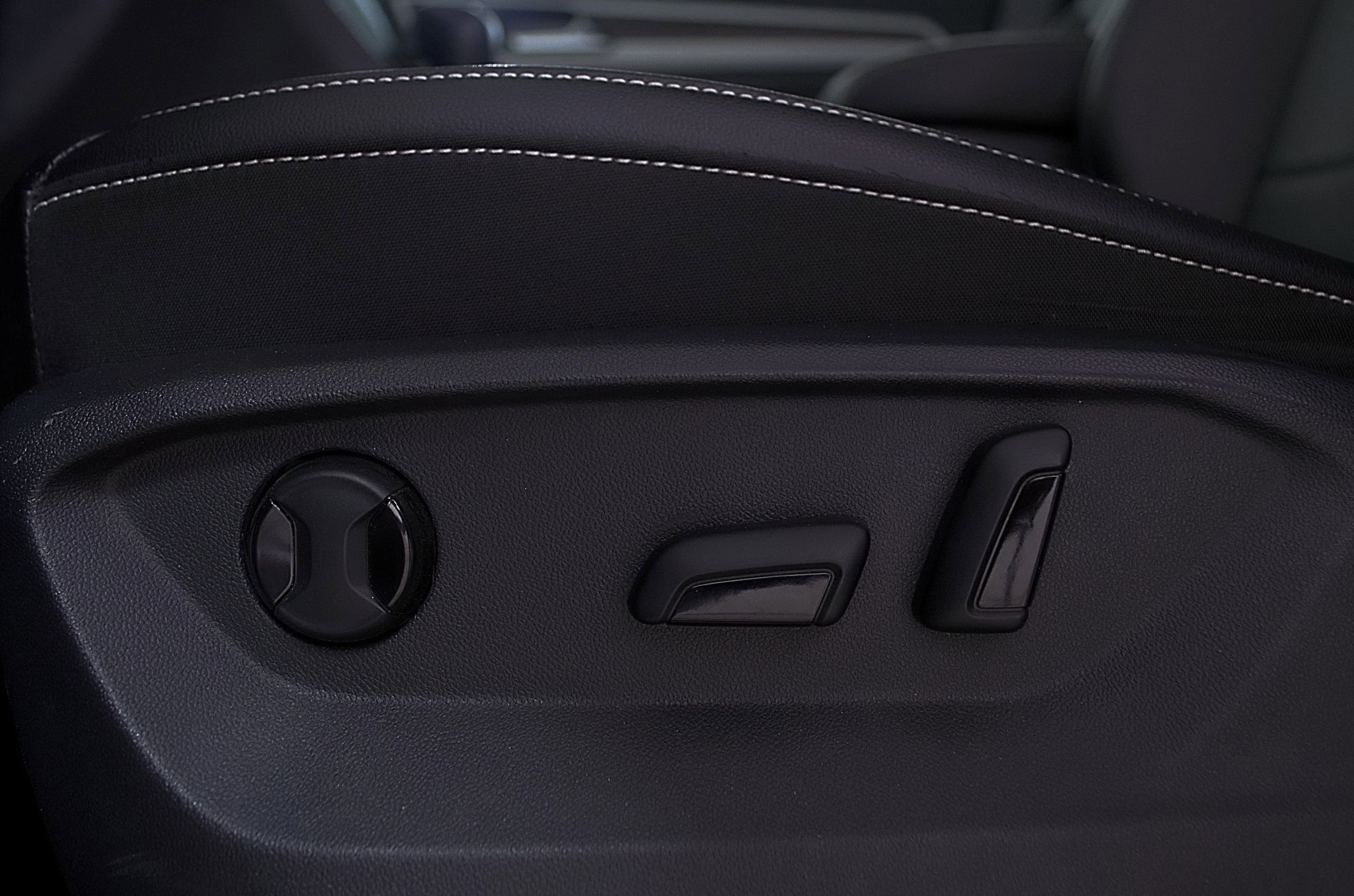 Used 2022 Volkswagen Atlas SE image 24