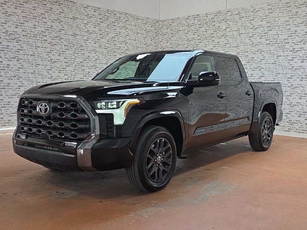 Used 2023 Toyota Tundra Platinum image 4