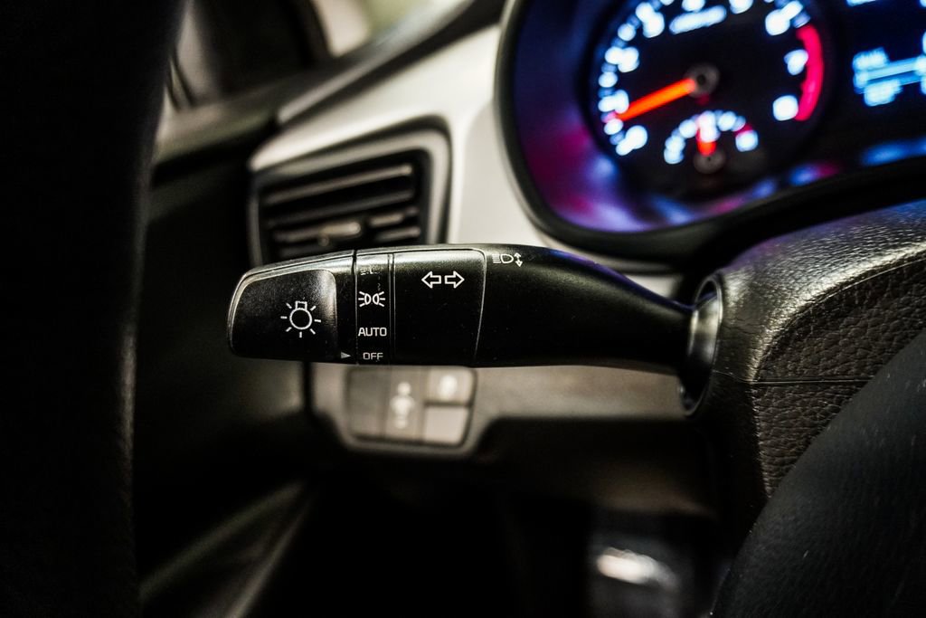 Used 2020 Kia Rio S image 16