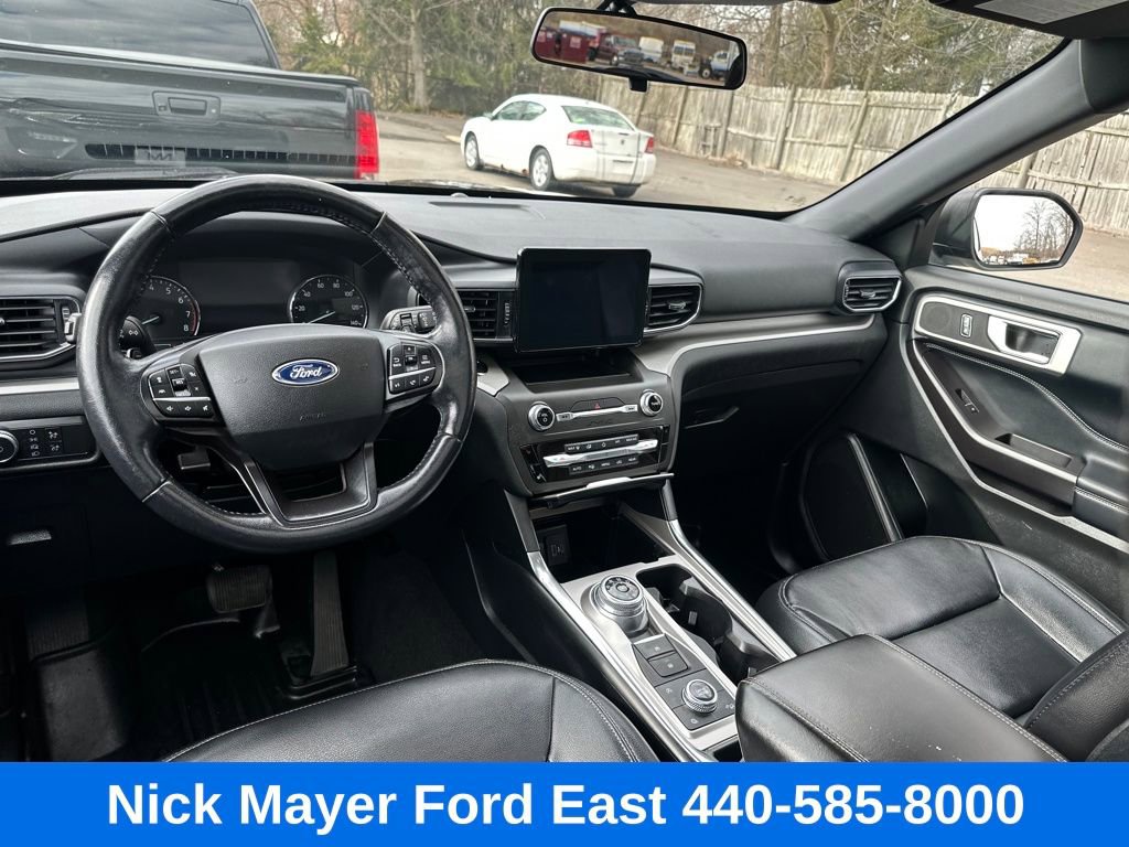 Used 2020 Ford Explorer XLT w/ Equipment Group 202A image 28