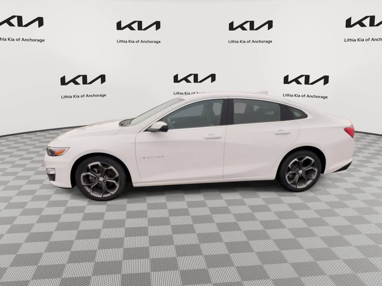 Used 2023 Chevrolet Malibu LT FWD image 5
