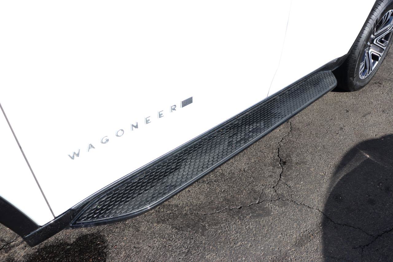 Used 2024 Jeep Wagoneer Series II w/ Flexible Seating Group AWD/4WD image 72