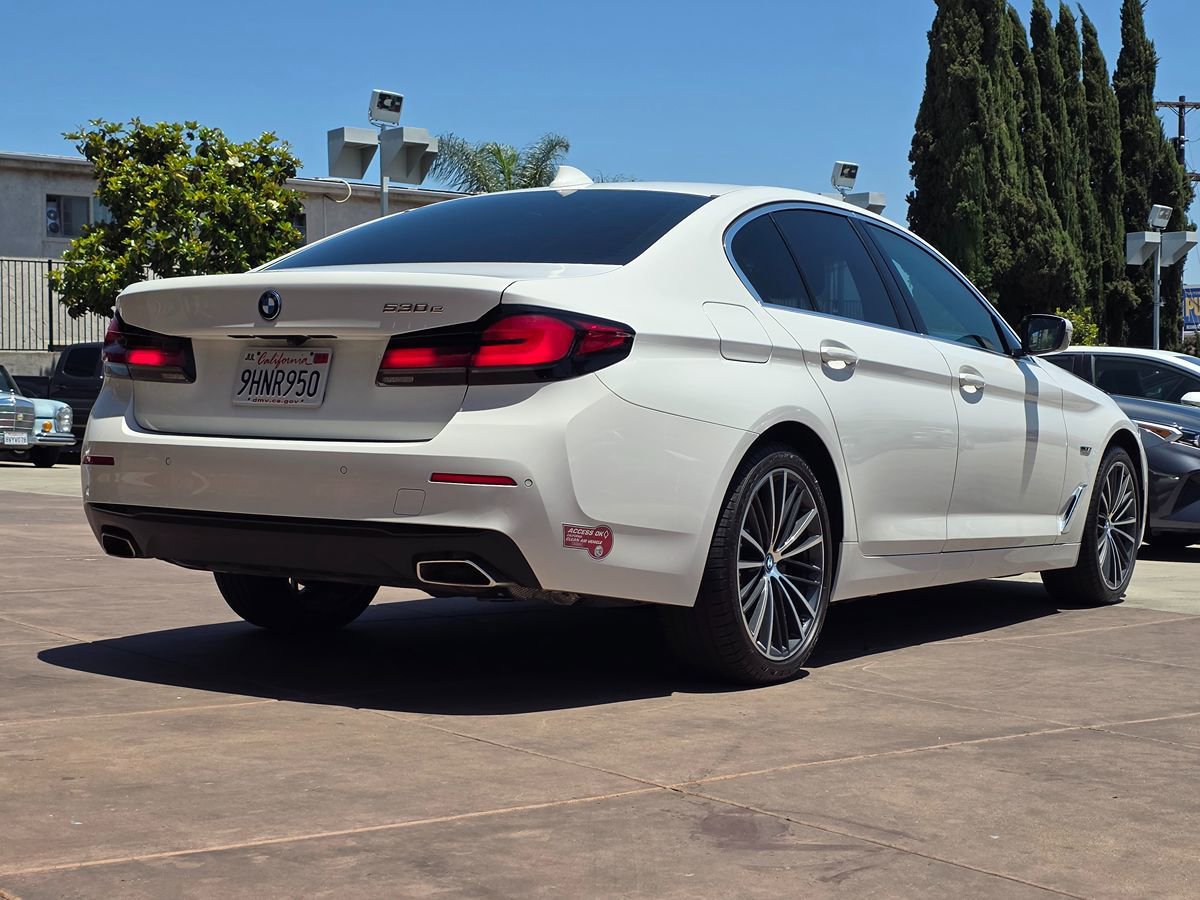 Used 2023 BMW 530e w/ Premium Package RWD image 12