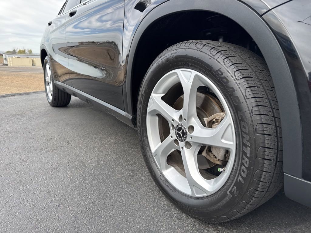 Used 2018 Mercedes-Benz GLA 250 4MATIC image 8