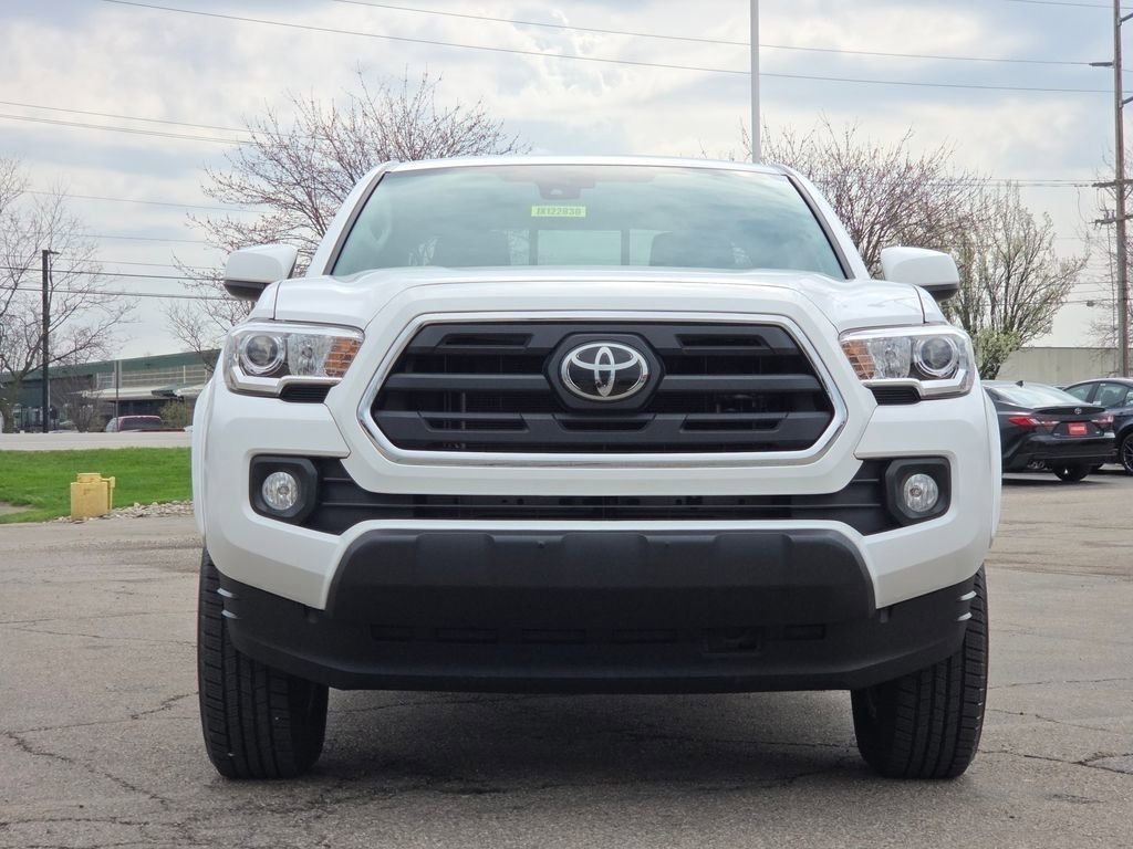 Used 2018 Toyota Tacoma SR5 image 3