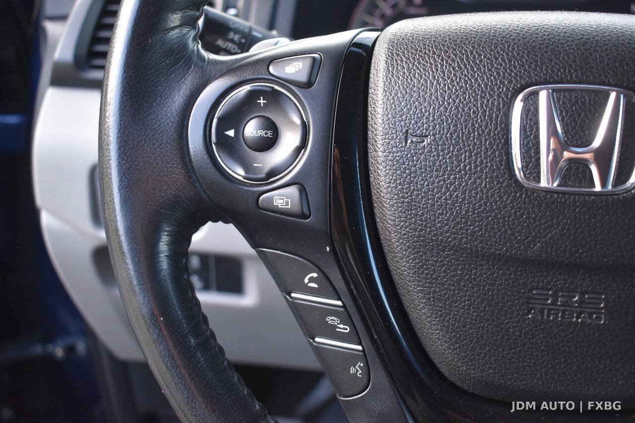 Used 2016 Honda Pilot Touring image 24