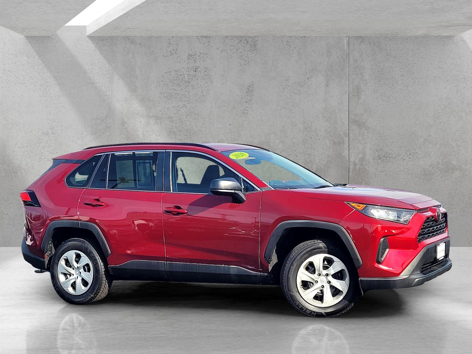 Used 2020 Toyota RAV4 LE image 3