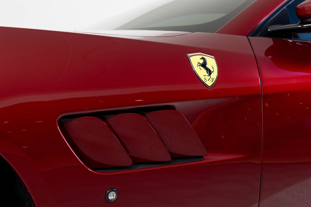 Certified 2019 Ferrari GTC4Lusso T RWD image 30