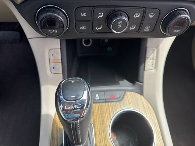 Used 2018 GMC Acadia Denali AWD/4WD image 22