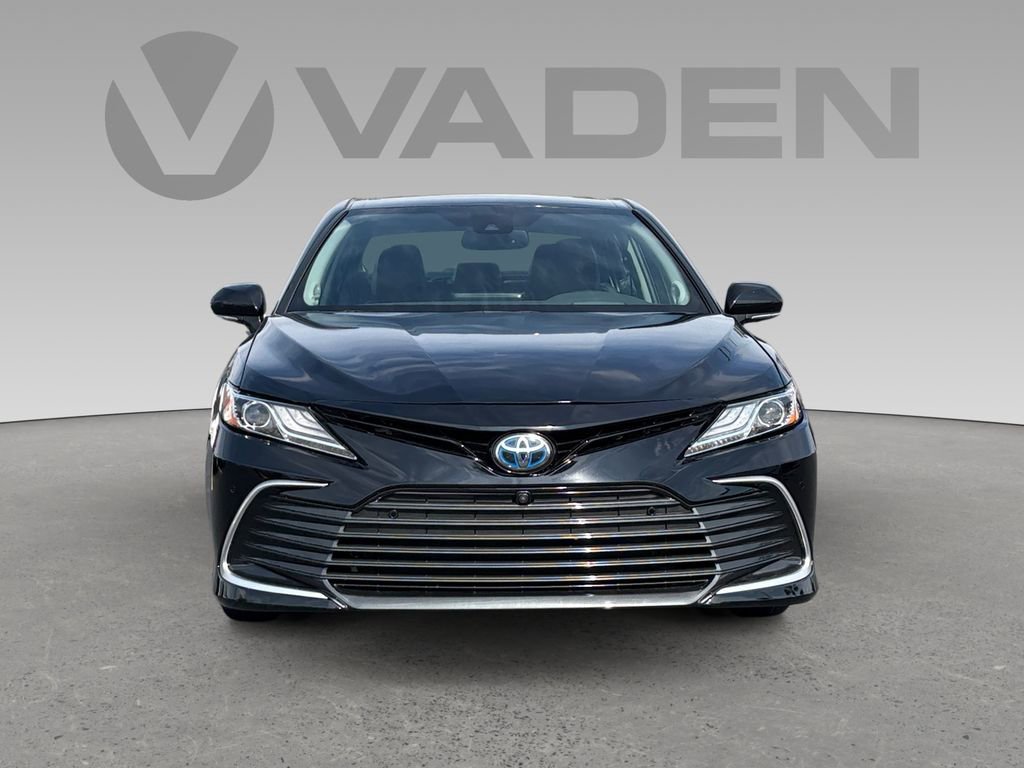 Used 2023 Toyota Camry XLE w/ Navigation Package image 18
