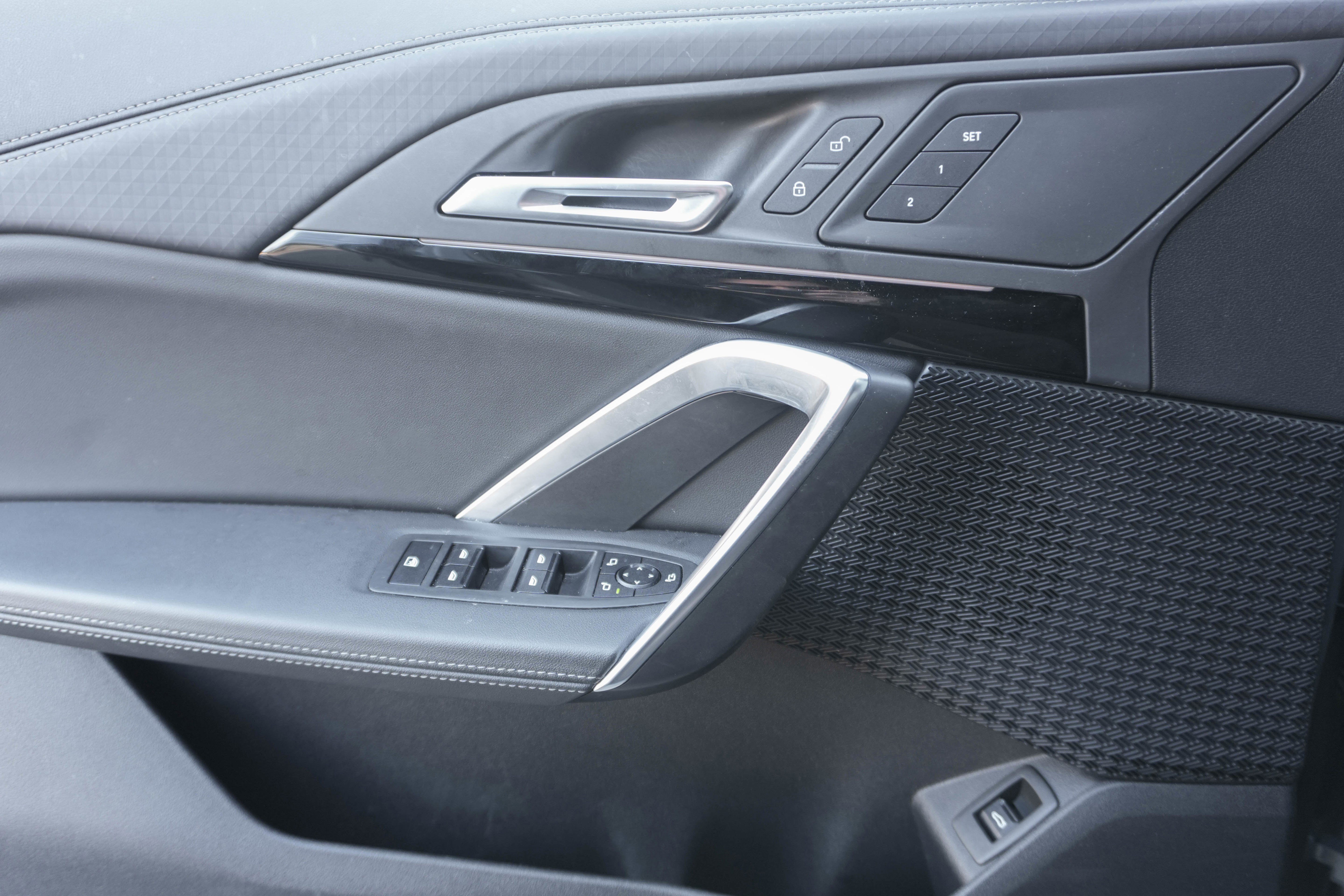 Certified 2025 BMW X2 xDrive28i image 26