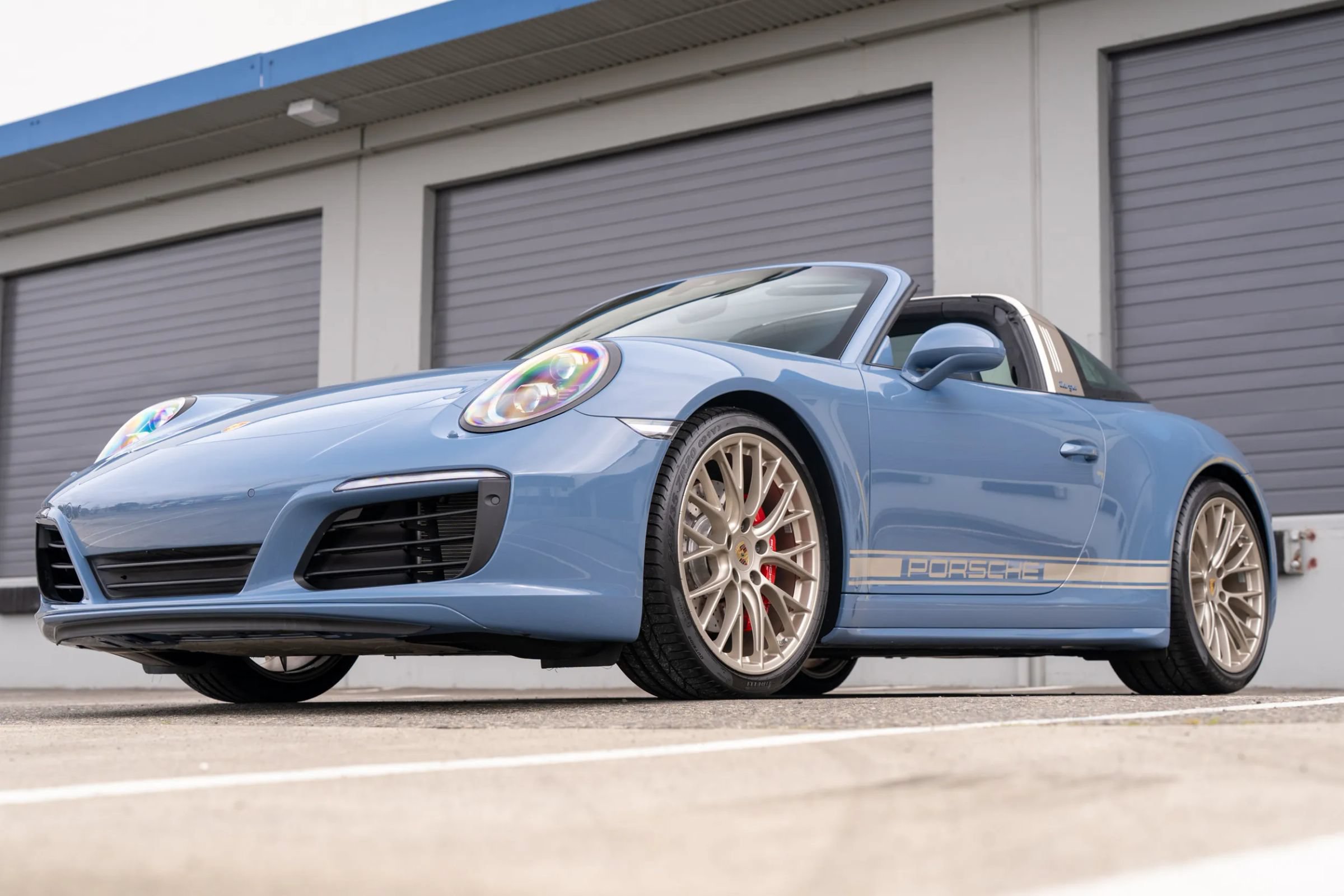 Used 2017 Porsche 911 Targa 4S AWD/4WD image 12