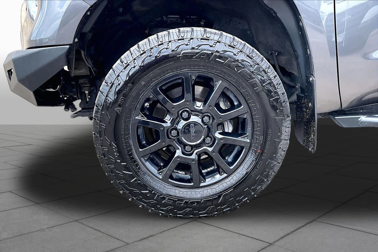 Used 2020 Toyota Tundra SR5 w/ TRD Off-Road Package AWD/4WD image 13