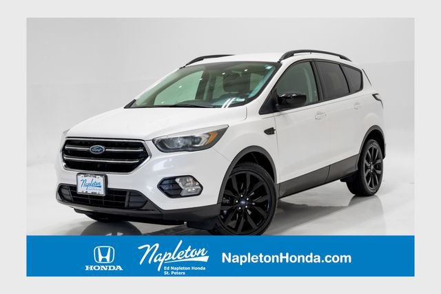 Used 2017 Ford Escape SE w/ SE Sport Appearance Package