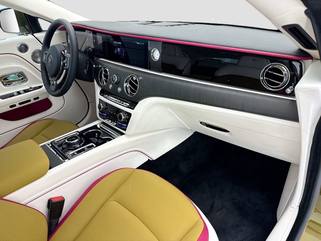 Used 2026 Rolls-Royce Spectre AWD/4WD image 16