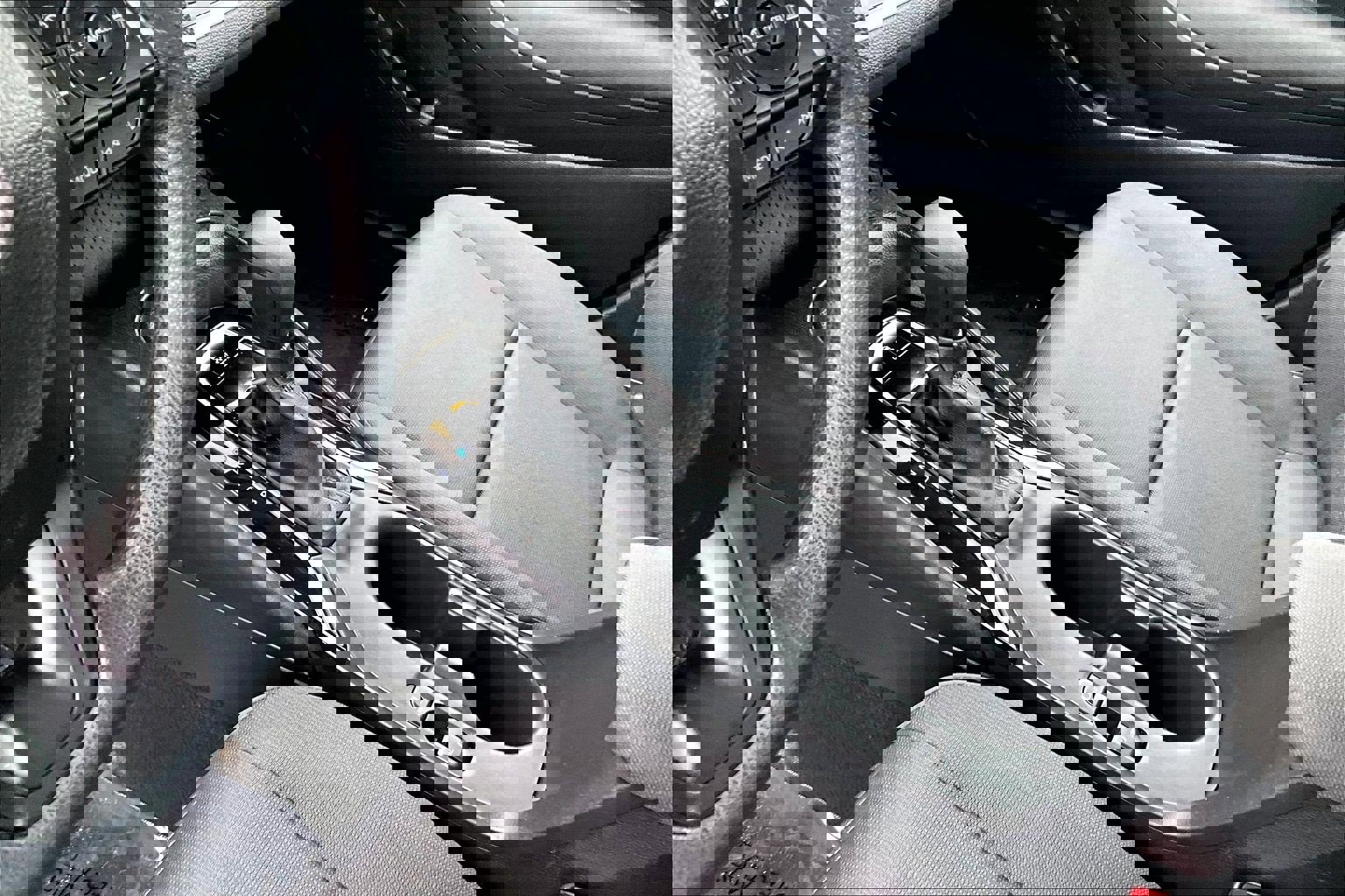 Used 2025 Toyota Corolla LE image 16