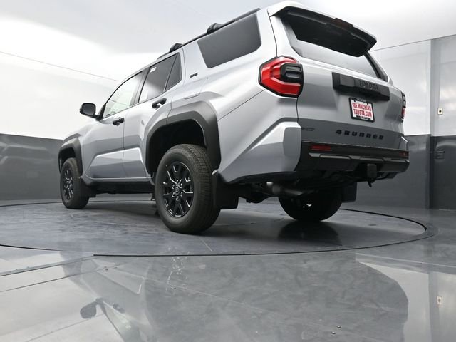 Used 2026 Toyota 4Runner SR5 image 34