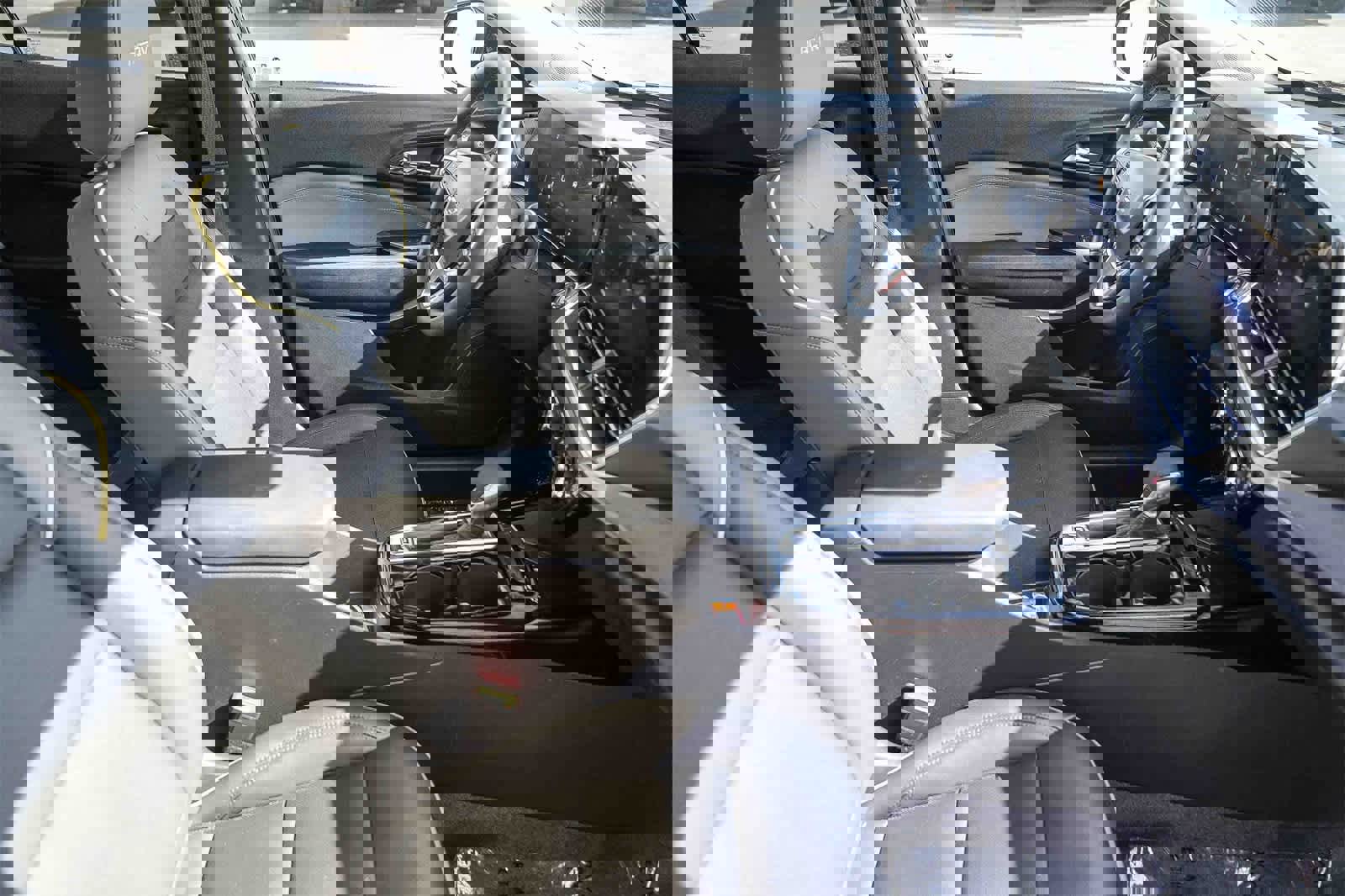 Used 2025 Chevrolet Trax ACTIV w/ Sunroof Package image 14