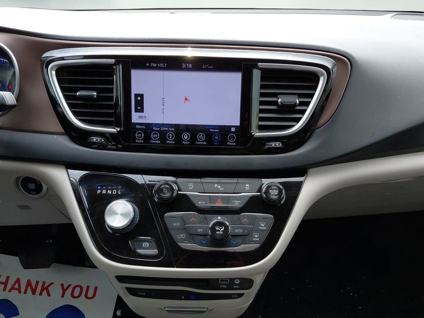 Used 2019 Chrysler Pacifica Touring-L Plus w/ Tire & Wheel Group FWD image 41