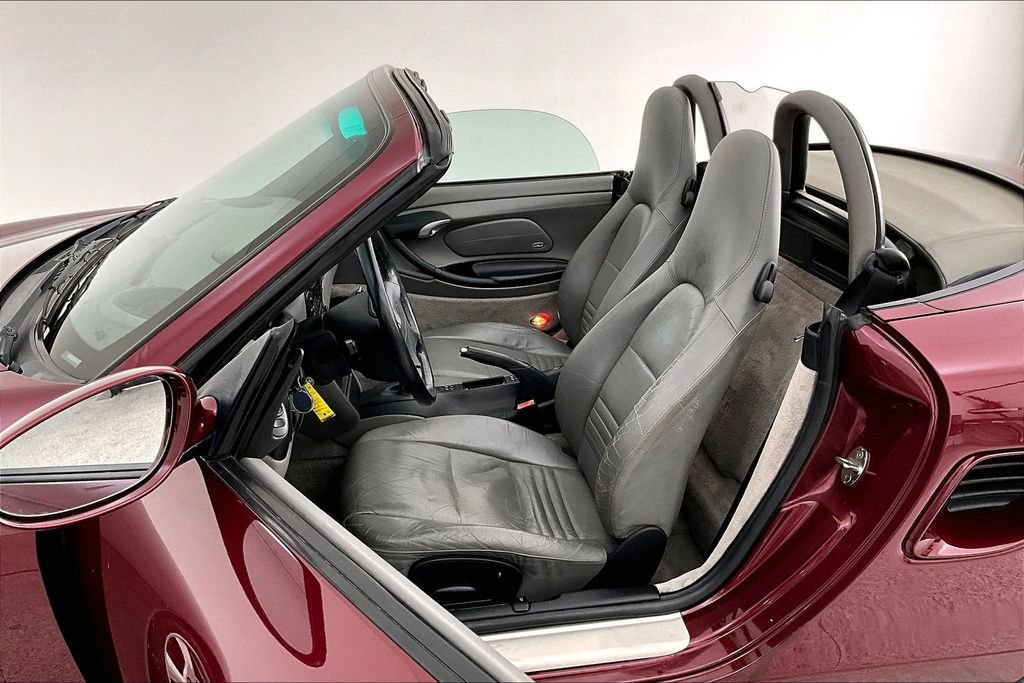 Used 2000 Porsche Boxster image 30