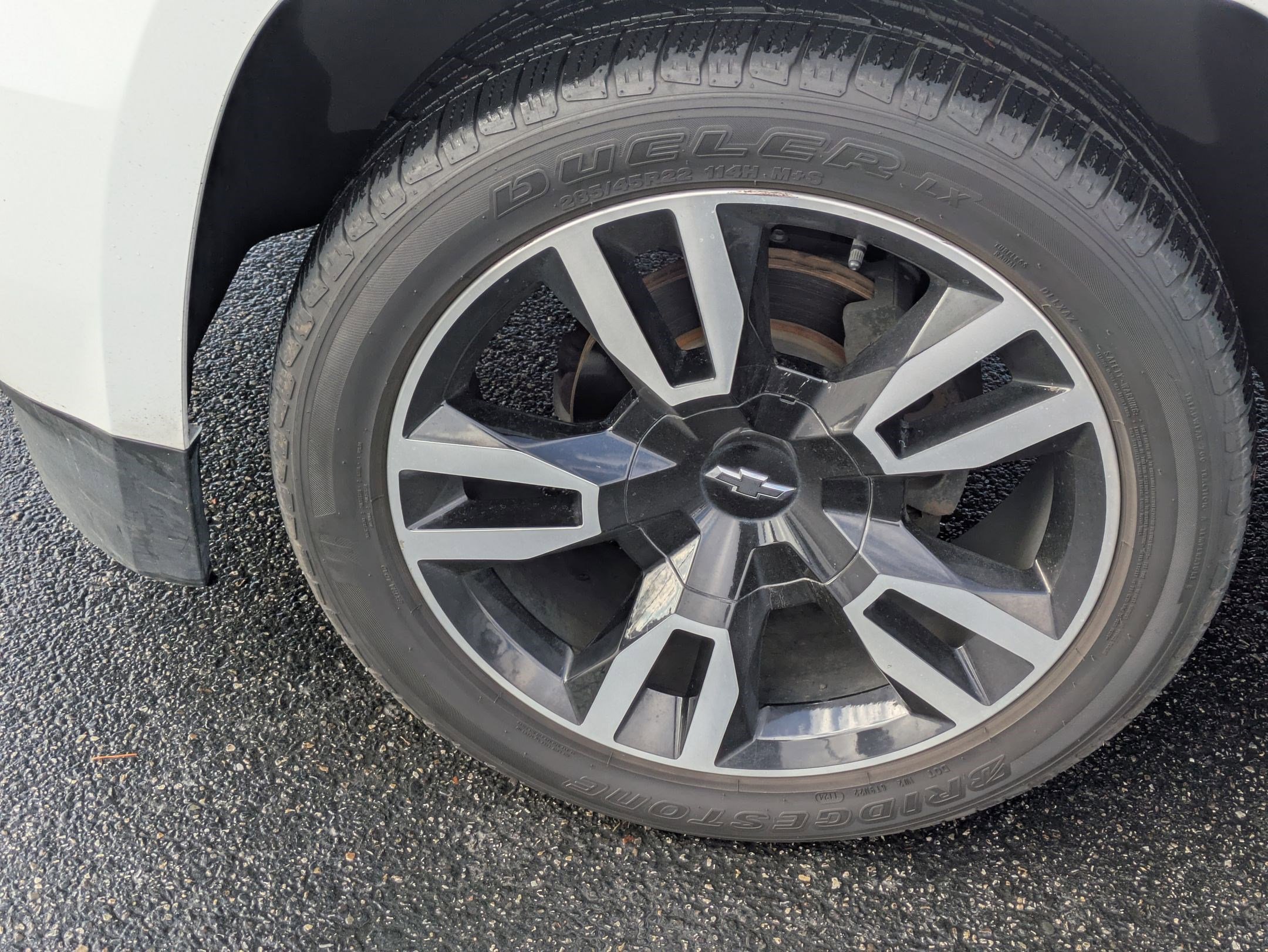 Used 2020 Chevrolet Suburban Premier image 13