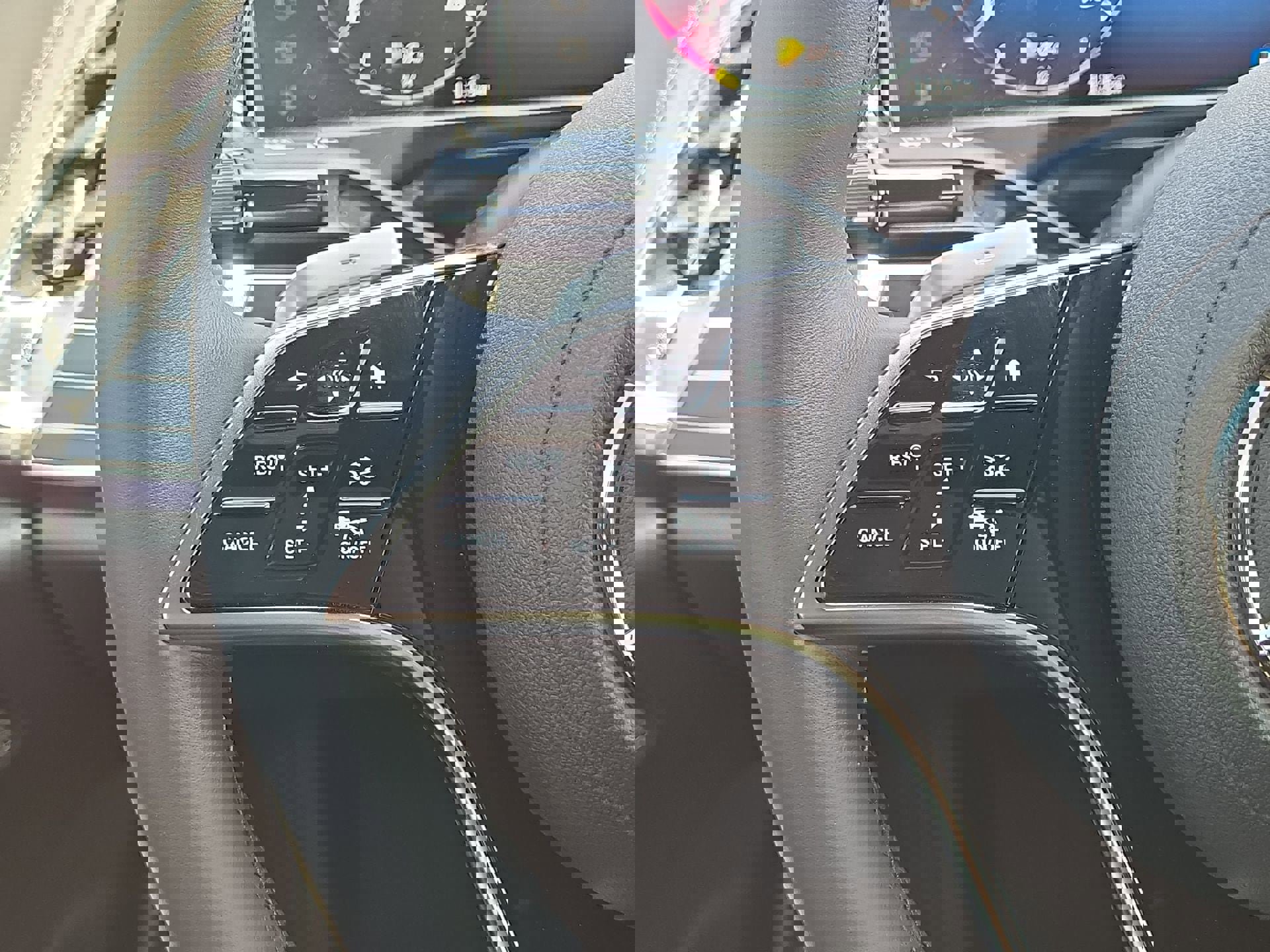 New 2025 Mercedes-Benz E 350 4MATIC Sedan image 21