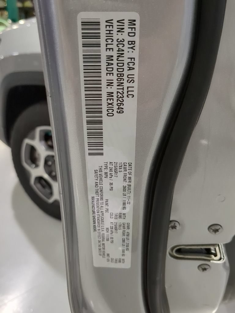 Used 2022 Jeep Compass Trailhawk AWD/4WD image 15