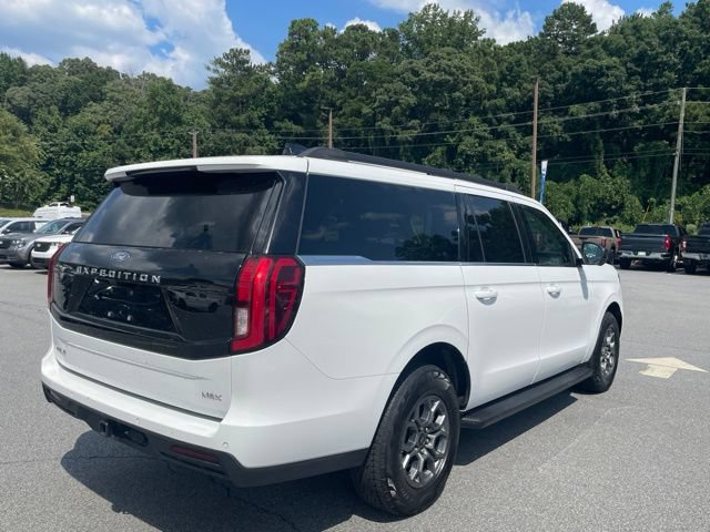 Used 2025 Ford Expedition Max Active RWD image 4