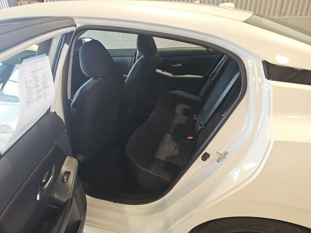 Certified 2022 Nissan Sentra SR w/ Electronics Package image 16