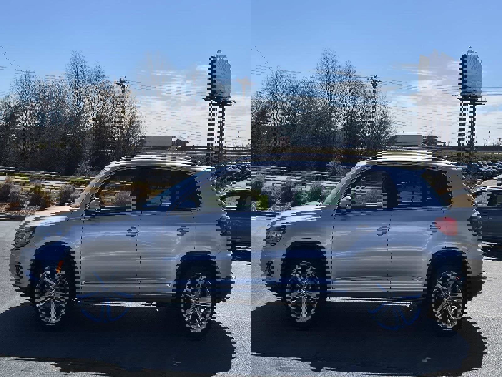 Used 2014 Volkswagen Tiguan R-Line image 4