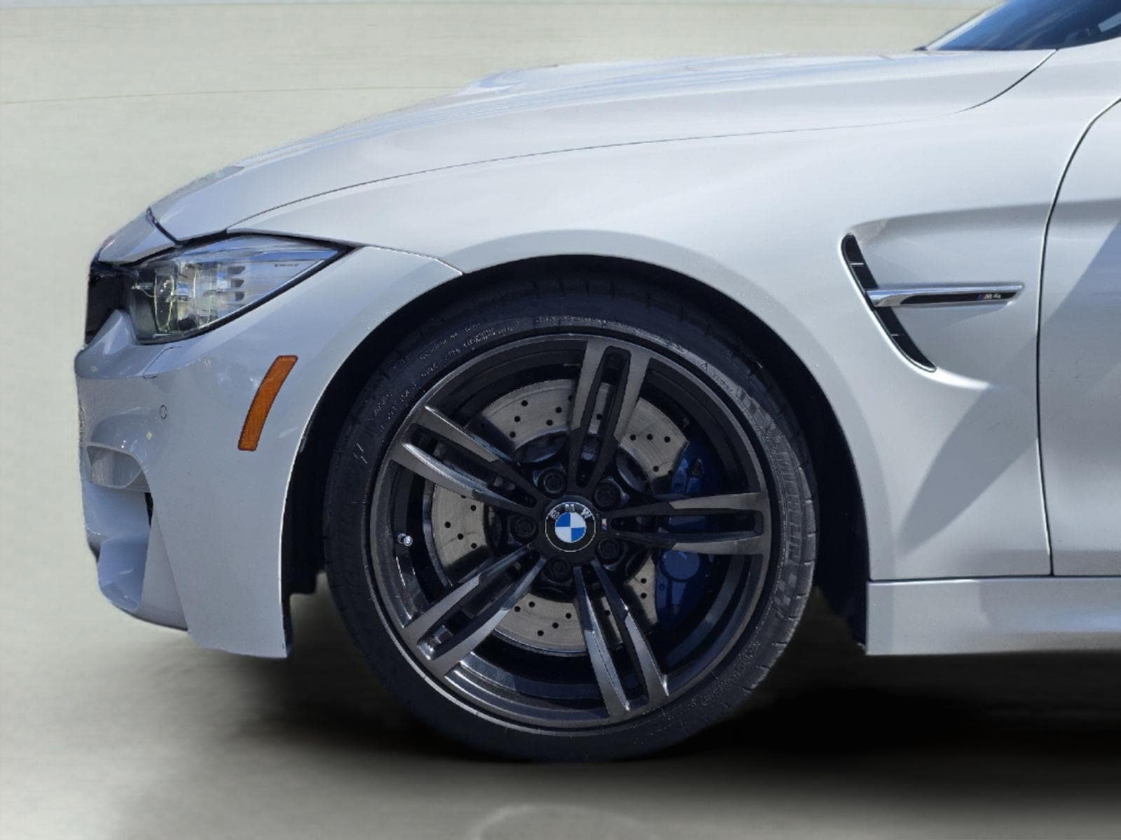 Used 2015 BMW M4 Coupe RWD image 9