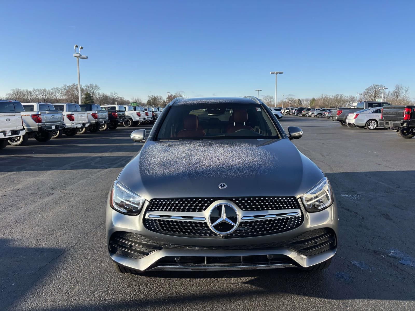 Used 2022 Mercedes-Benz GLC 300 4MATIC image 2