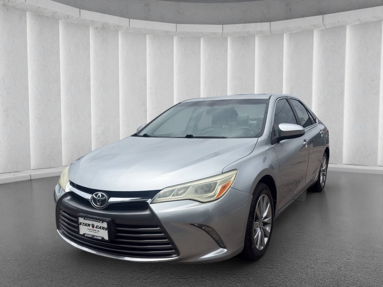 Used 2016 Toyota Camry XLE FWD image 1
