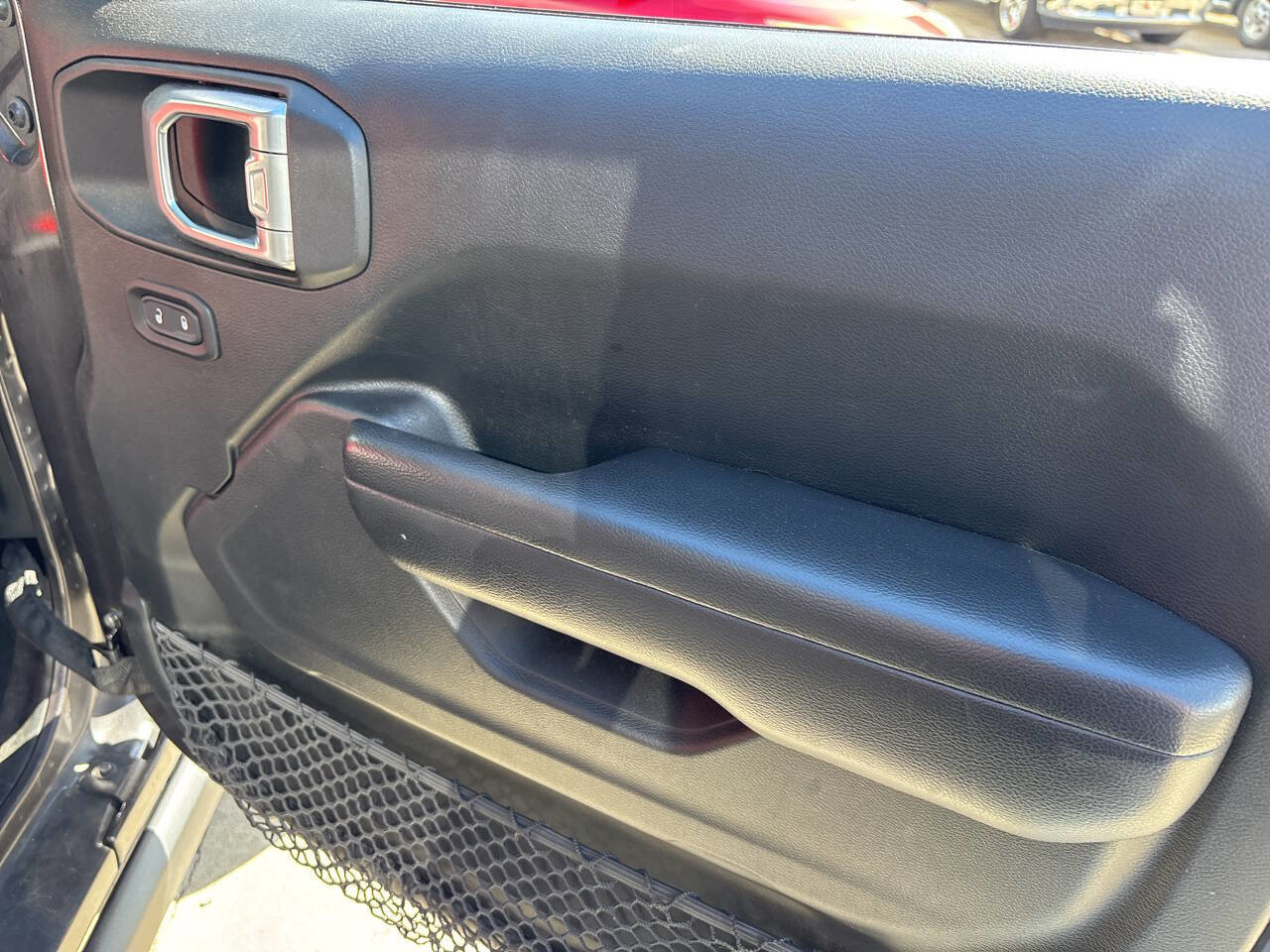 Used 2018 Jeep Wrangler Unlimited Sport S image 34