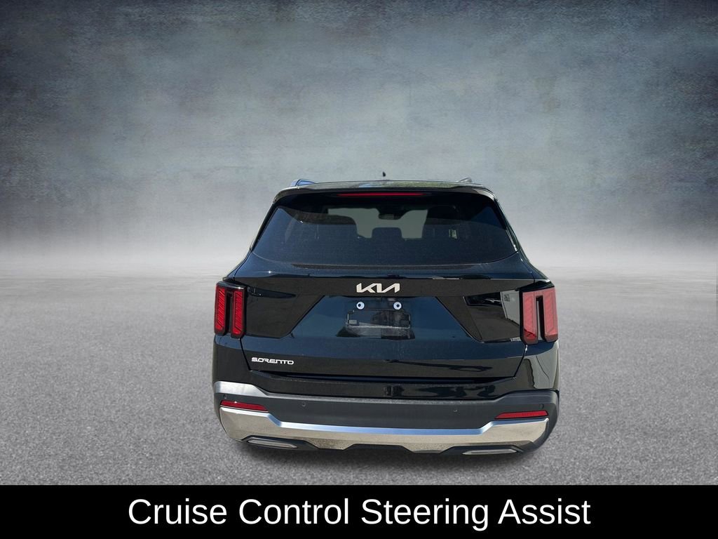 Used 2025 Kia Sorento S w/ Panoramic Sunroof Package FWD image 4