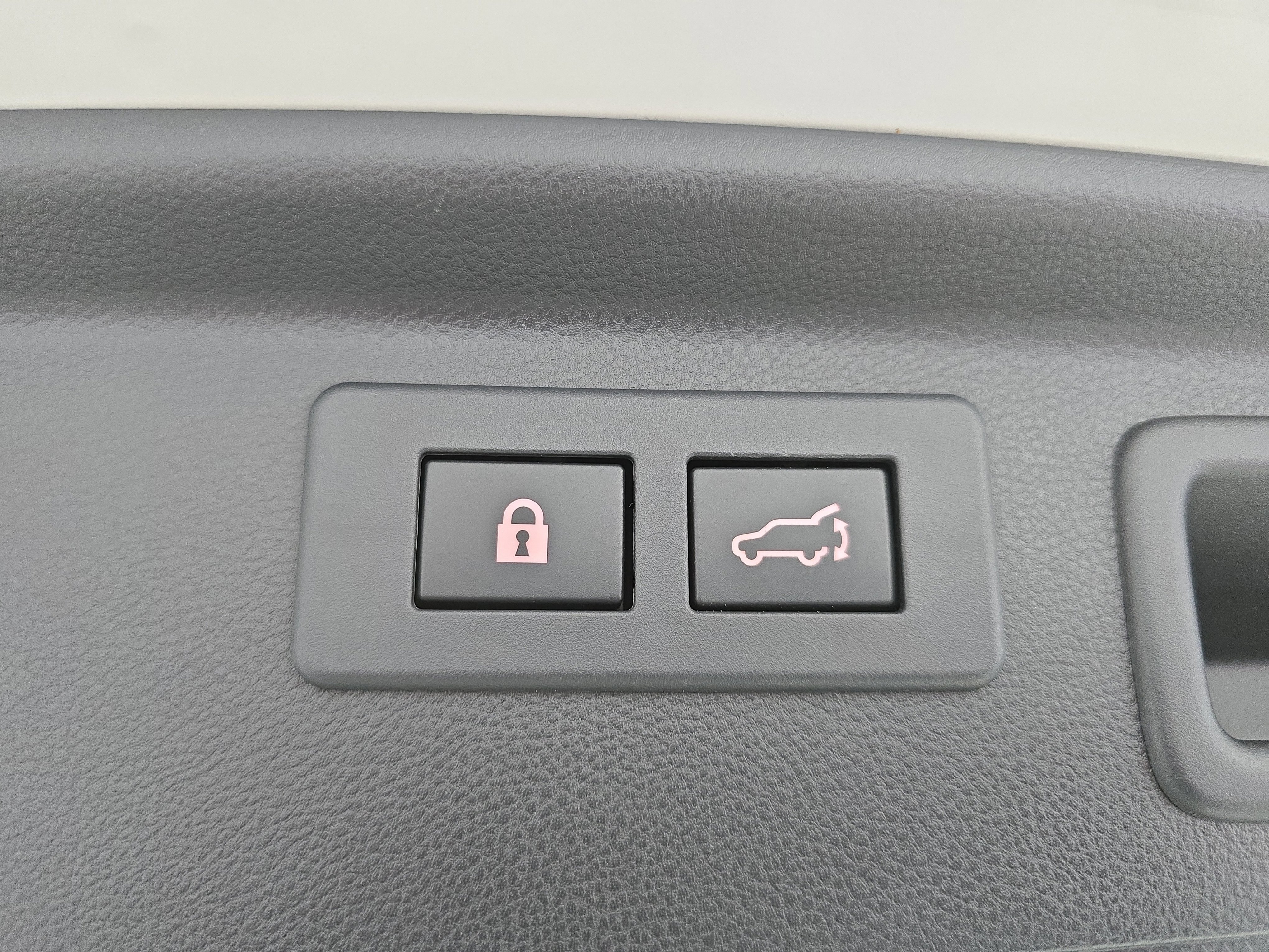 Used 2020 Subaru Forester Limited w/ Popular Package #3 image 13