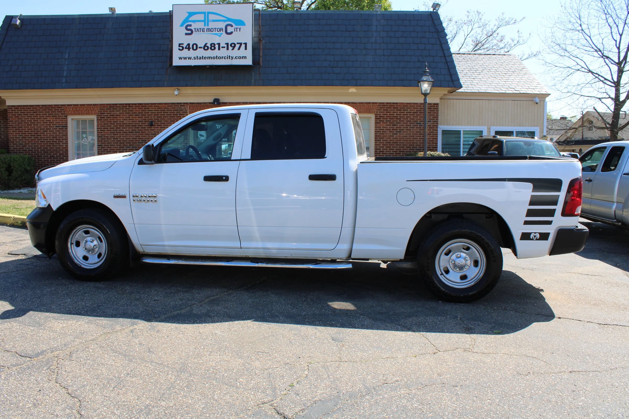 Used 2017 RAM 1500 Tradesman RWD image 6