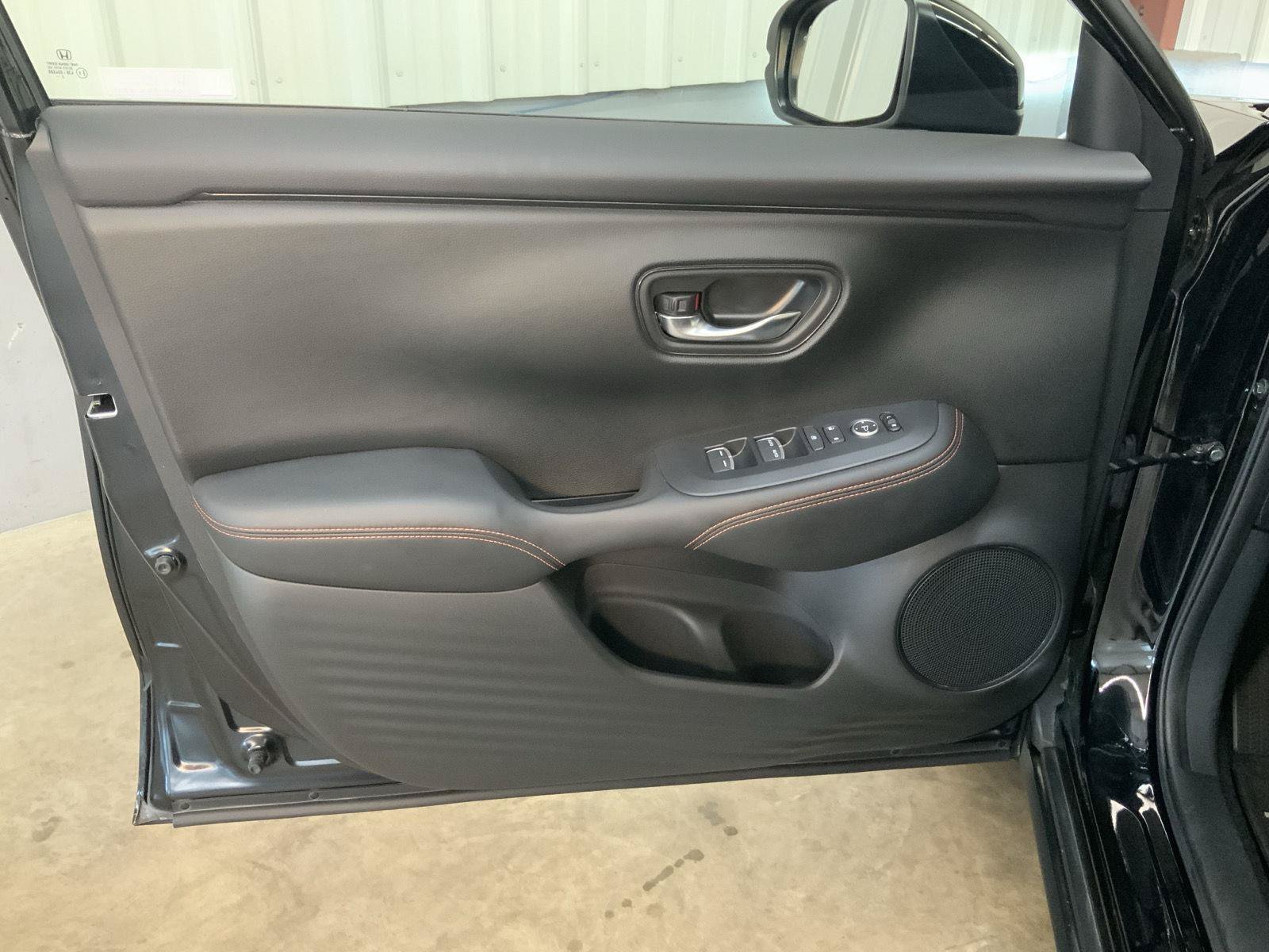Used 2023 Honda HR-V Sport image 18