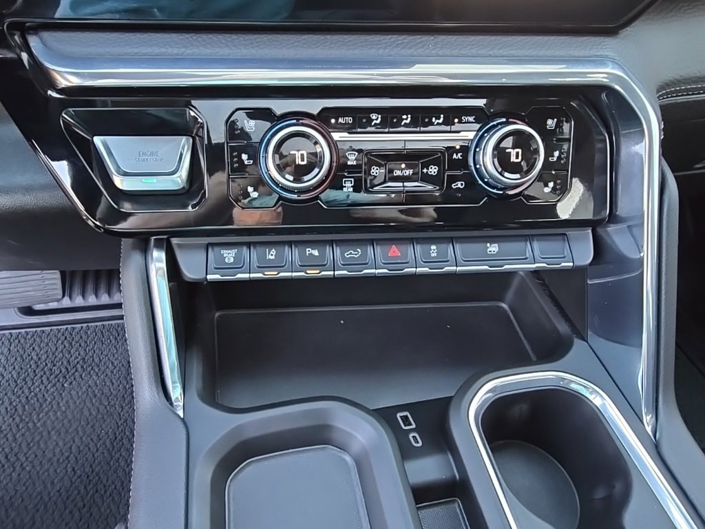 Used 2025 GMC Sierra 3500 Denali image 16