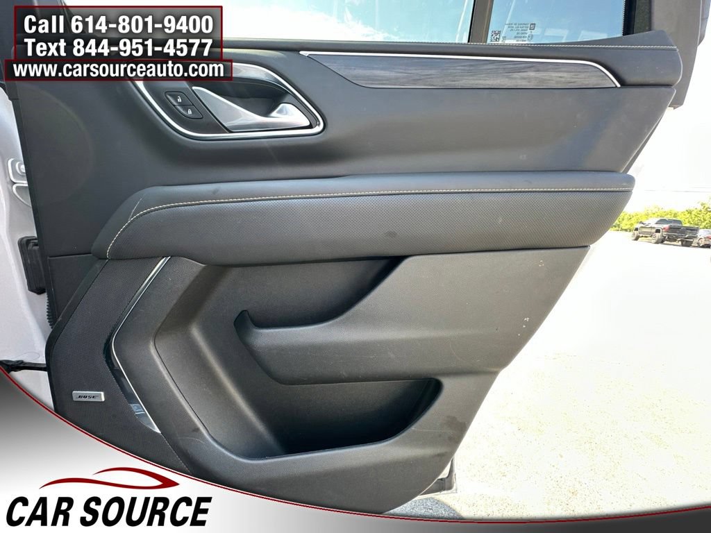 Used 2022 GMC Yukon SLT w/ SLT Luxury Package AWD/4WD image 32