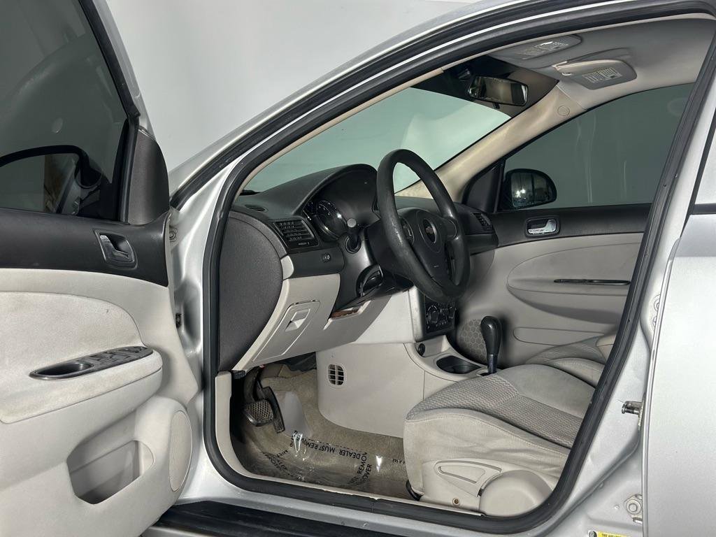 Used 2008 Chevrolet Cobalt LT FWD image 9