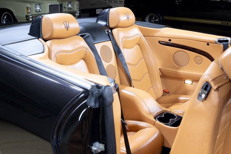 Used 2015 Maserati GranTurismo Convertible RWD image 51