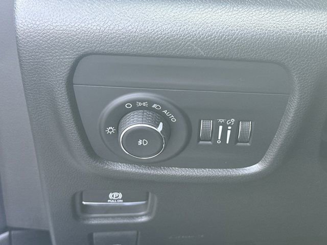 New 2026 Jeep Grand Cherokee Limited w/ Limited Altitude Package RWD image 23